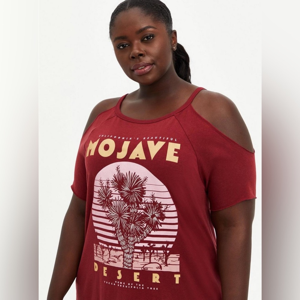 Torrid Cold Shoulder Tee -Mojave Desert Red Size XL/1X (Torrid 1)